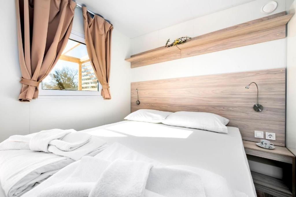 Mobile Homes Camp Perna - Adriatic Kampovi 奥瑞比克 外观 照片